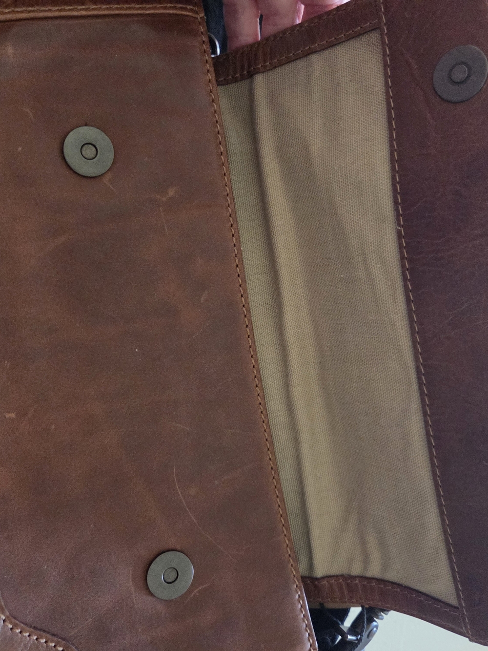 FRYE COGNAG Leather shoulder Bag with Adjustable Strap - Picture 3 of 6